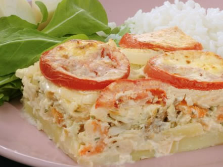 Gratinado de peixe e camarão