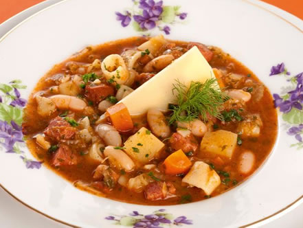 Minestrone com linguiça toscana